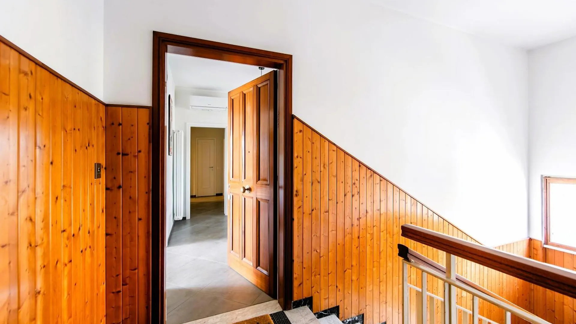 ליבורנו Hostly-Family Home Ardenza-Near The Seaside דירה